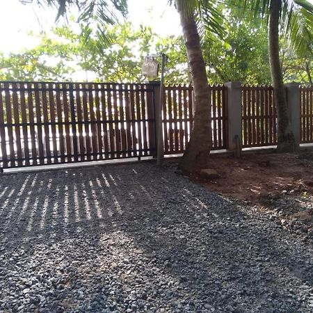 Surf Villa Hiriketiya Matara Exteriör bild